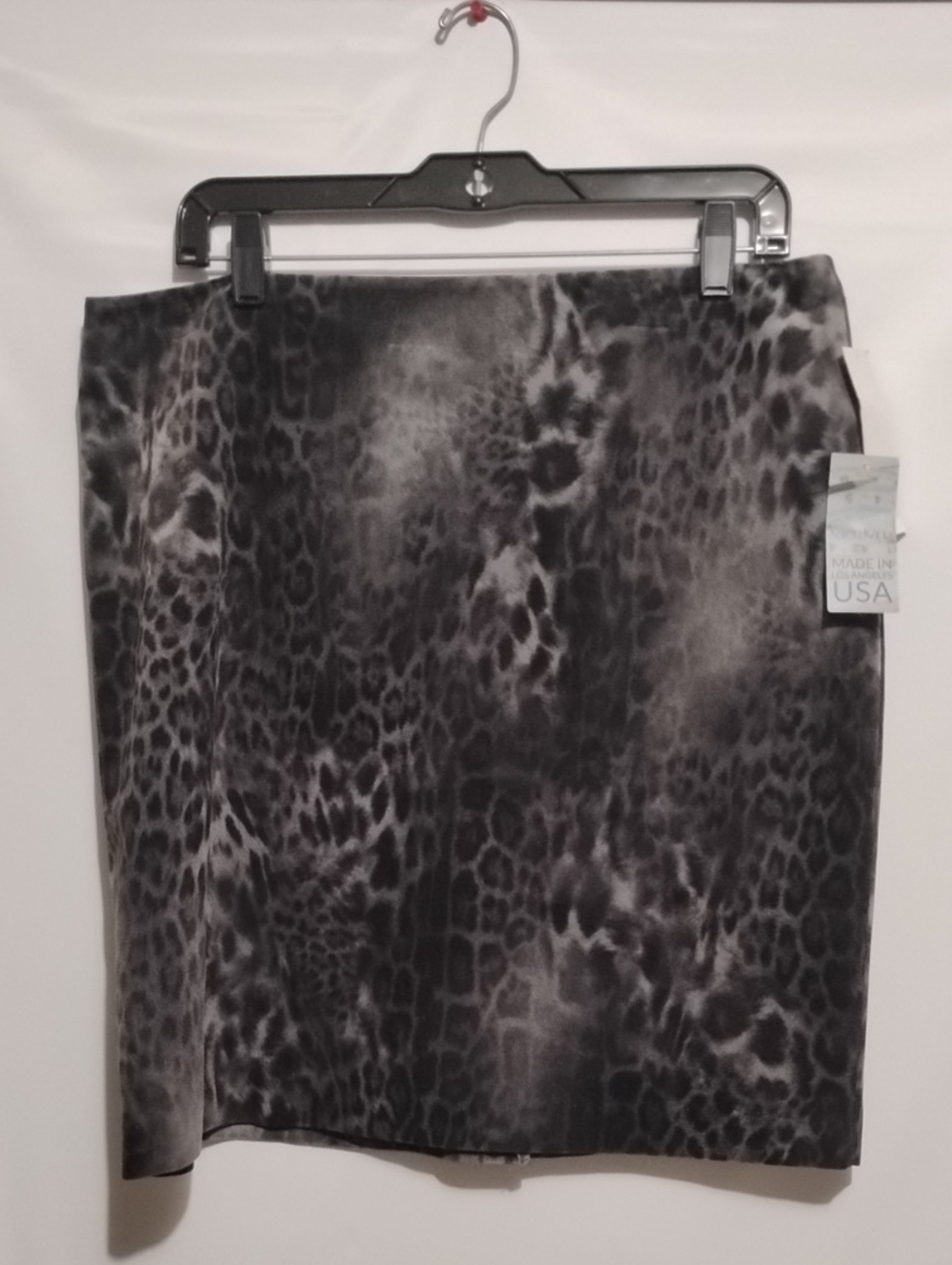 Karen Kane First Frost Black and Gray Leopard-Print Pencil Skirt